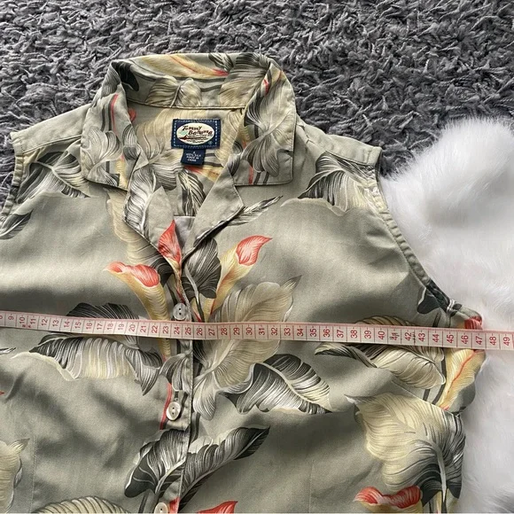 Tommy Bahama Floral Sleeveless Button-Up Blouse - Picture 4 of 4